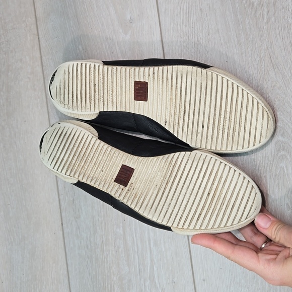 Frye Women Leather Loafer Slip on flats shoes sz 8M - Picture 13 of 16